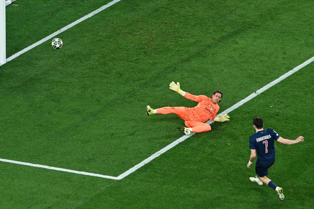 仅用19场！迪亚斯本赛季至今助攻数已超上赛季